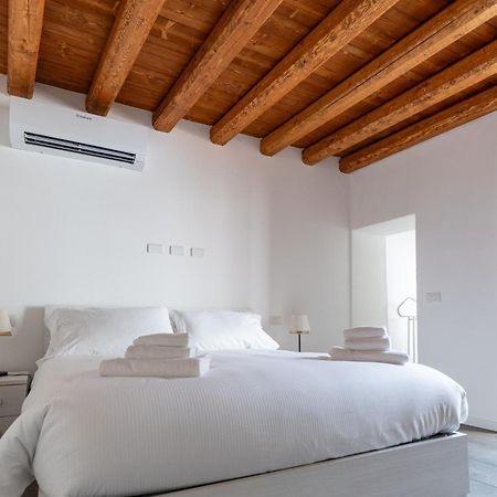 Piazza Del Lago Suites Menaggio Esterno foto