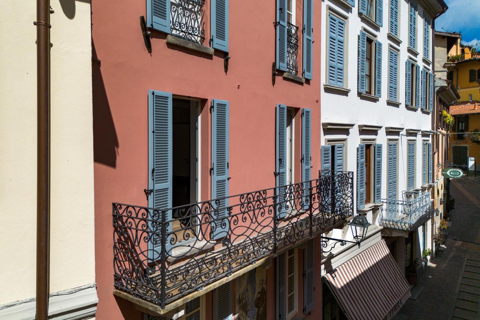 Piazza Del Lago Suites Menaggio Esterno foto