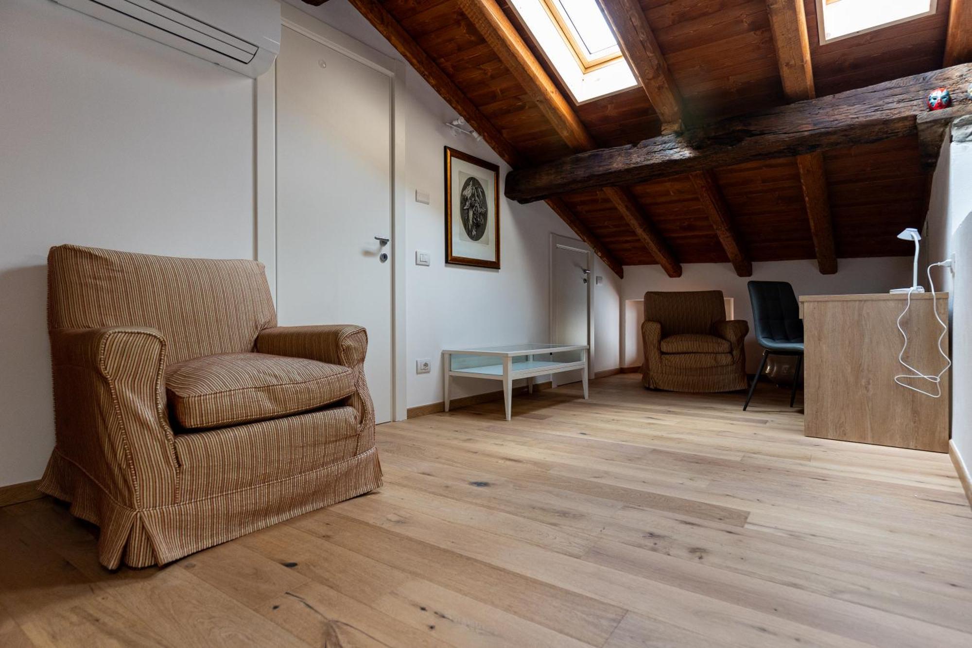 Piazza Del Lago Suites Menaggio Esterno foto