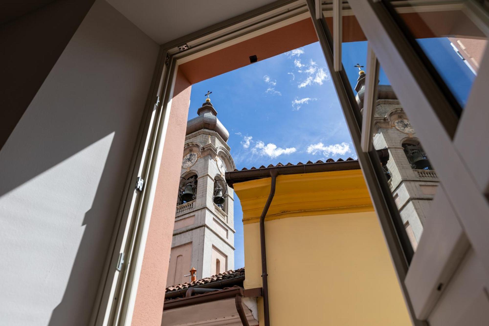 Piazza Del Lago Suites Menaggio Esterno foto
